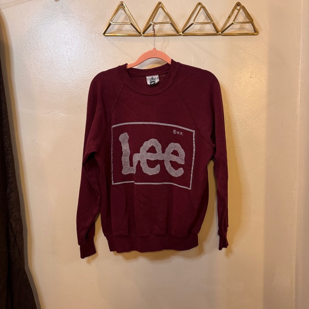 Vintage Lee Raglan Sweatshirt in Burgundy/Maroon Size Medium